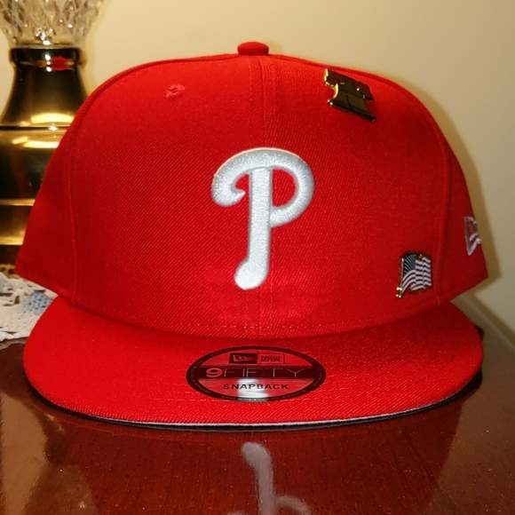 phillies pride hat